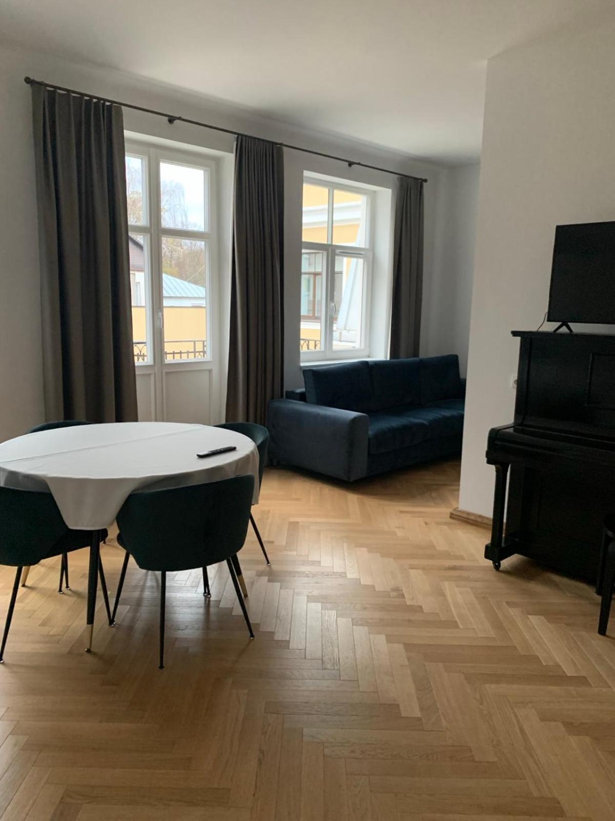 Kaunas Embassy Apartments ภายนอก รูปภาพ