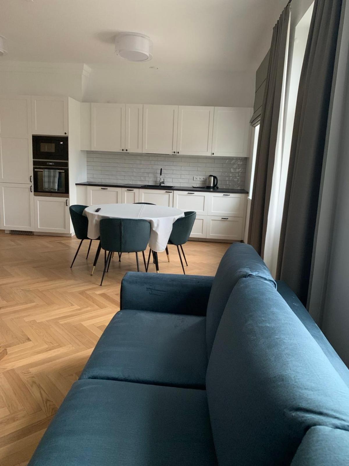 Kaunas Embassy Apartments ภายนอก รูปภาพ