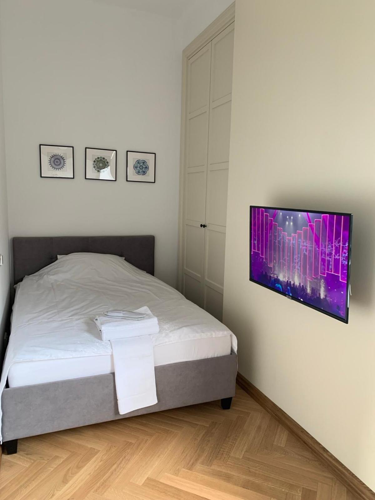 Kaunas Embassy Apartments ภายนอก รูปภาพ